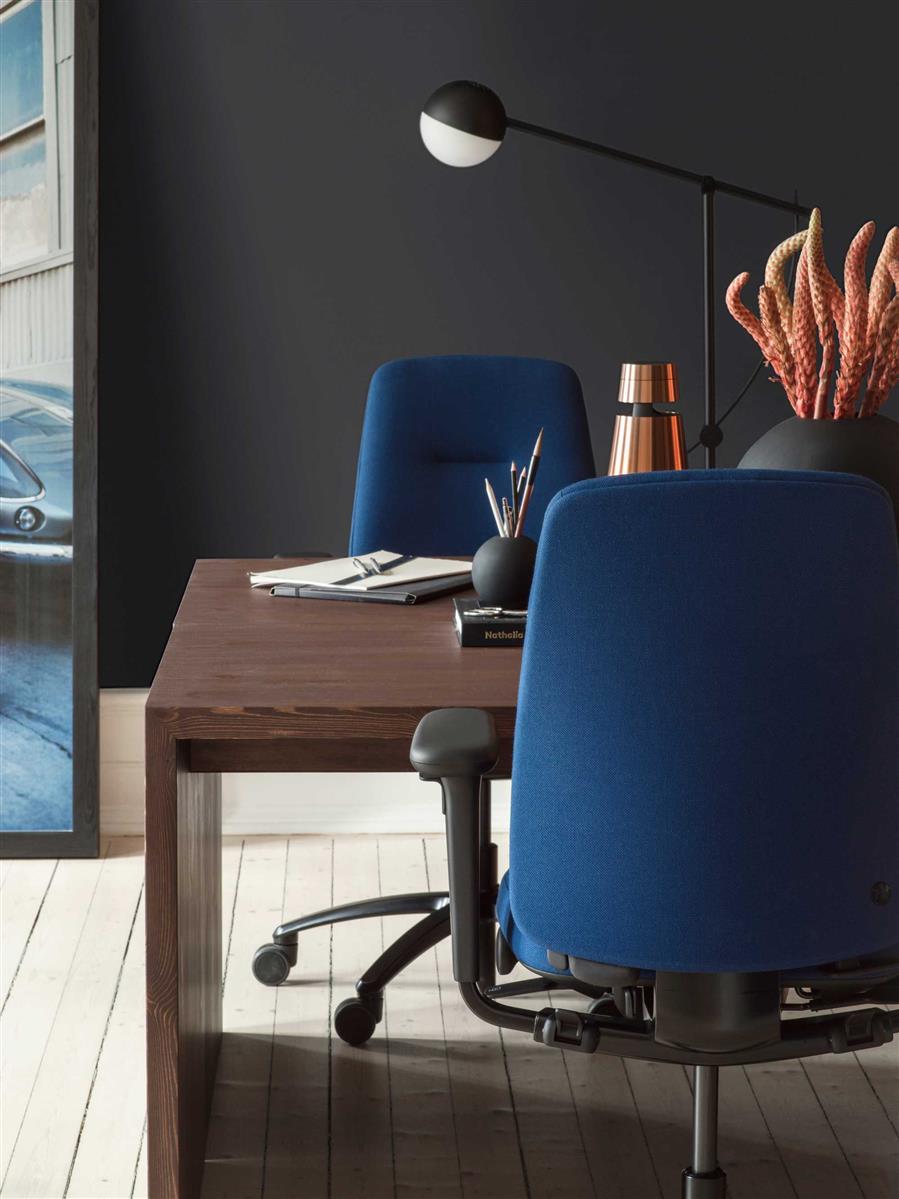 RH New Logic Modell 200 Drehstuhl