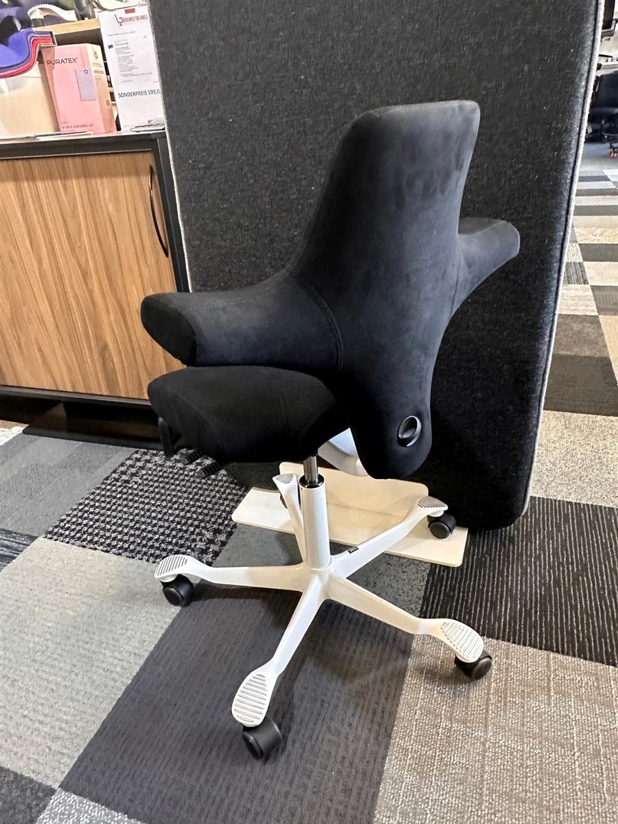 HAG Capisco Comfort Schwarz Drehstuhl Ausstellungsstück