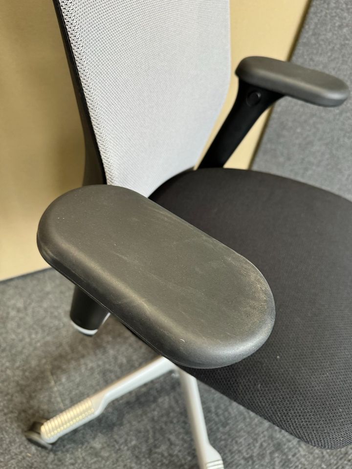 HAG Futu 1100-F001 Bürodrehstuhl Ausstellungsstück