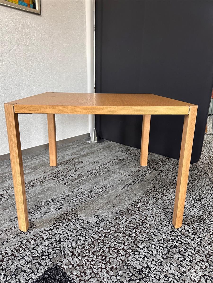 Thonet 1140 Holztisch Ausstellungsstück
