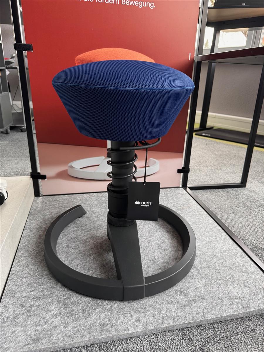 Aeris Swopper Runner Blau Sitzhocker Ausstellungsstück