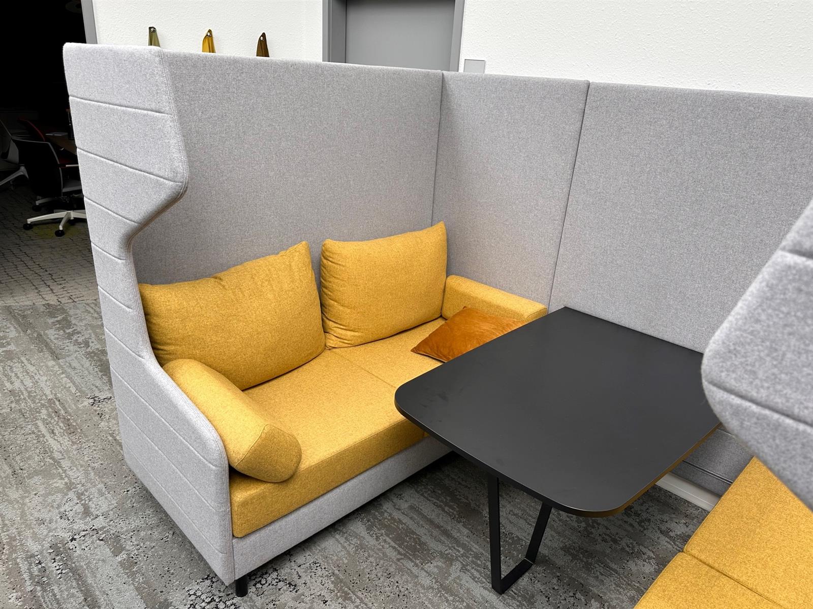 Dauphin Atelier Communicate Sitzgruppe  Ausstellungsstück  