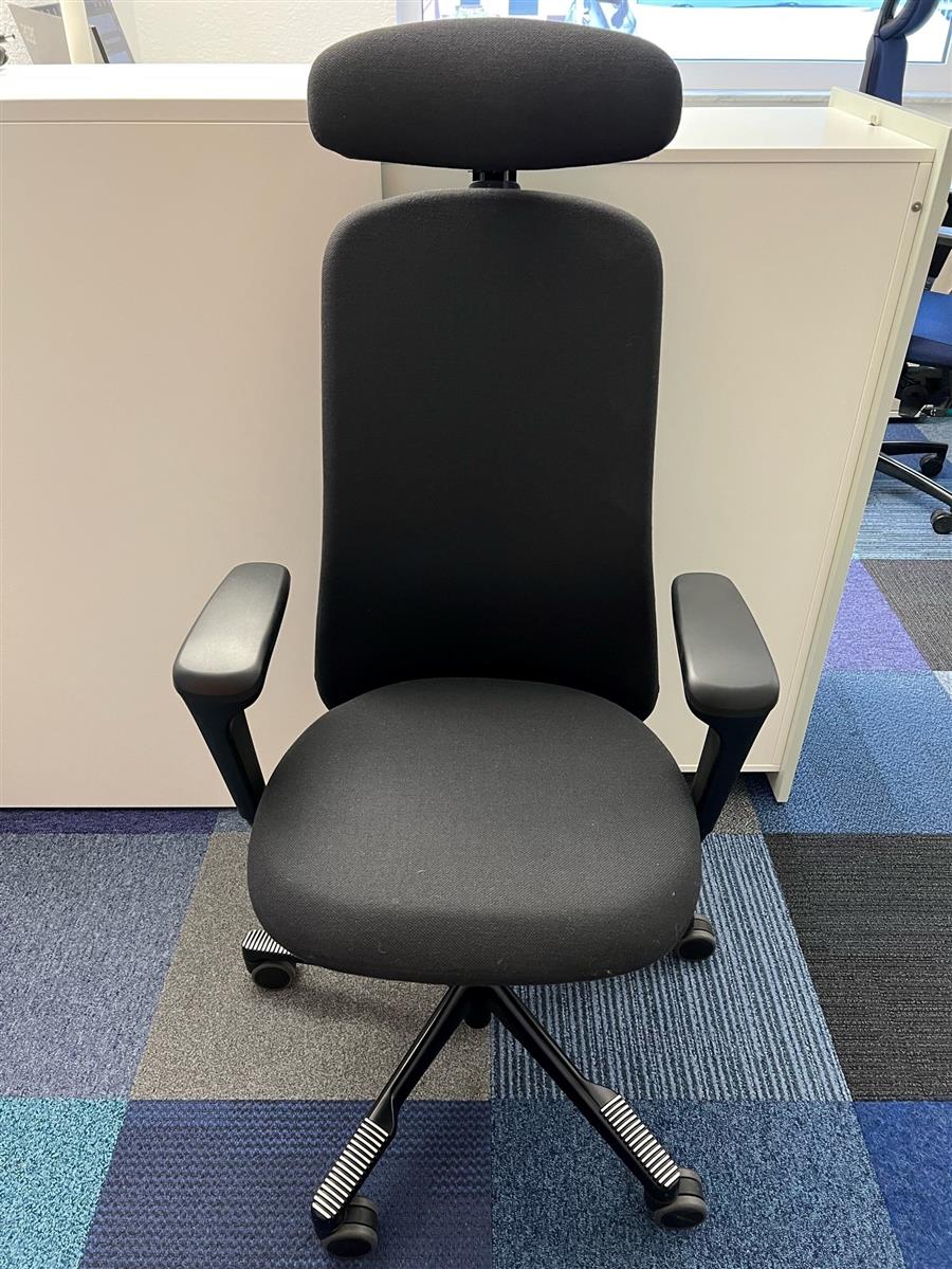 HAG Sofi 7300 Schwarz Nackenstütze Bemusterungsstuhl