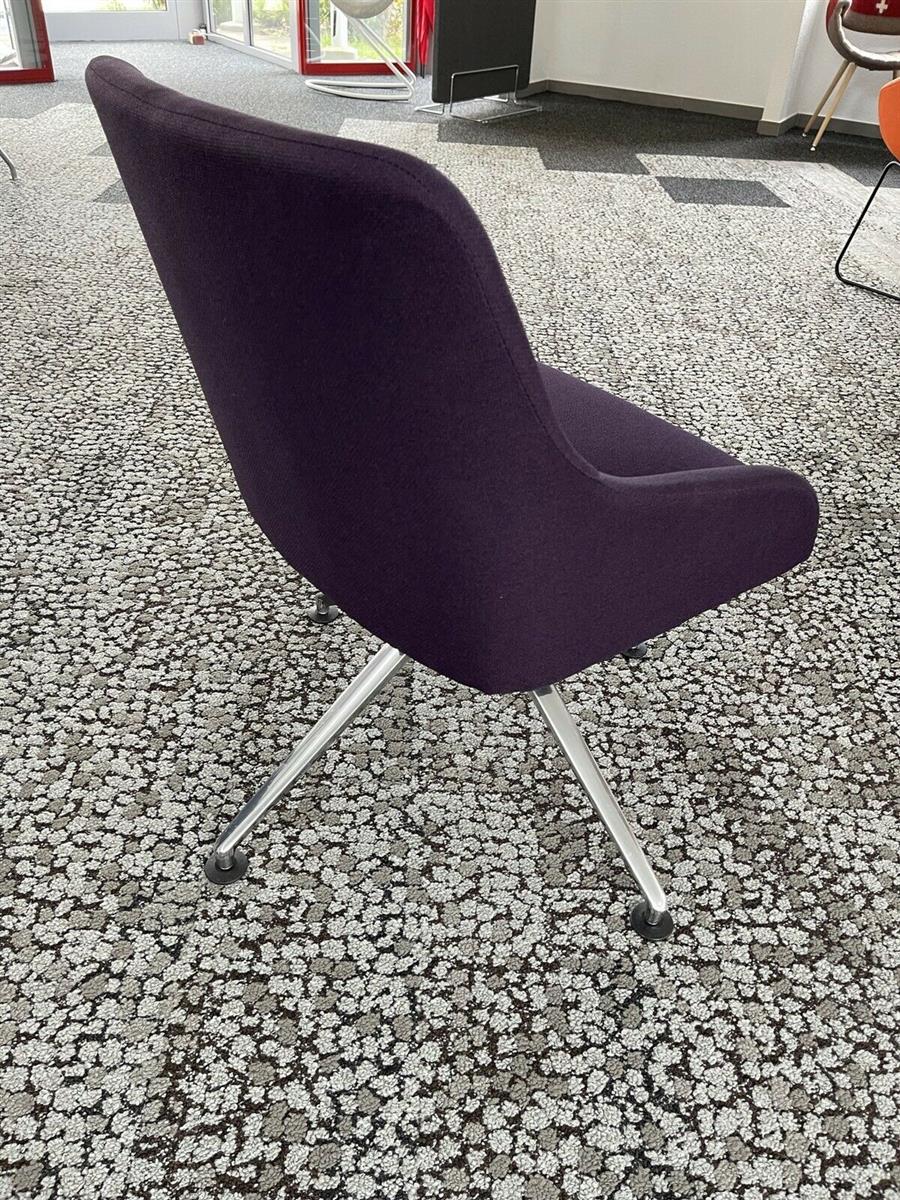 Assmann Consento Teramo Loungsessel Lila Chrom Gestell