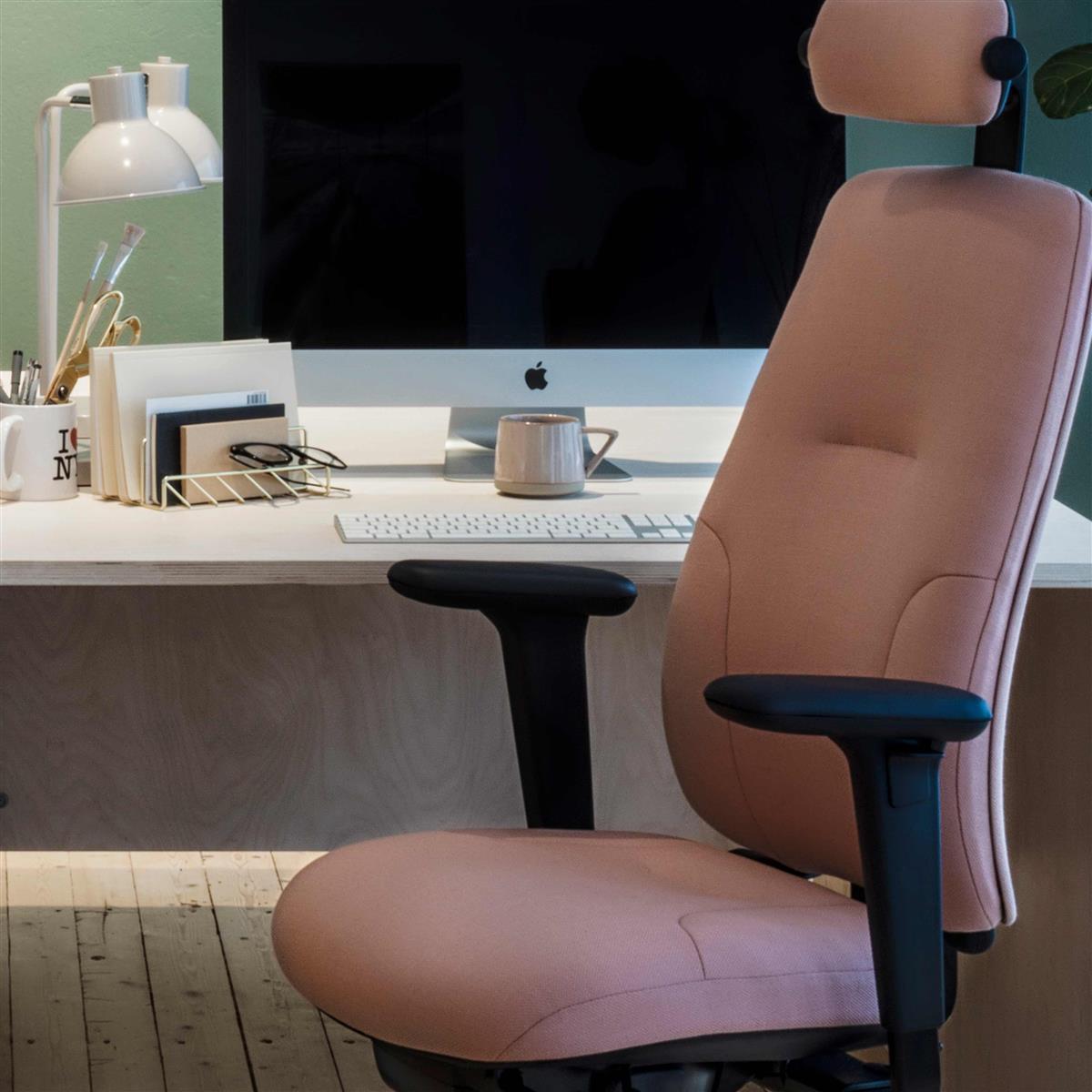 RH New Logic Modell 220 Drehstuhl