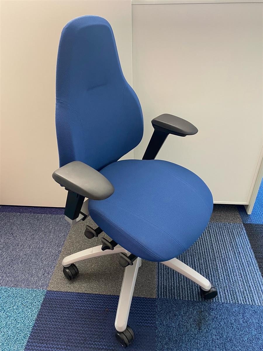 RH Mereo 220 Drehstuhl Blau Ausstellungsstück