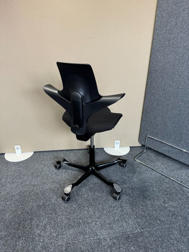 HAG Capisco Puls 8020 Schwarz Ausstellungsstück