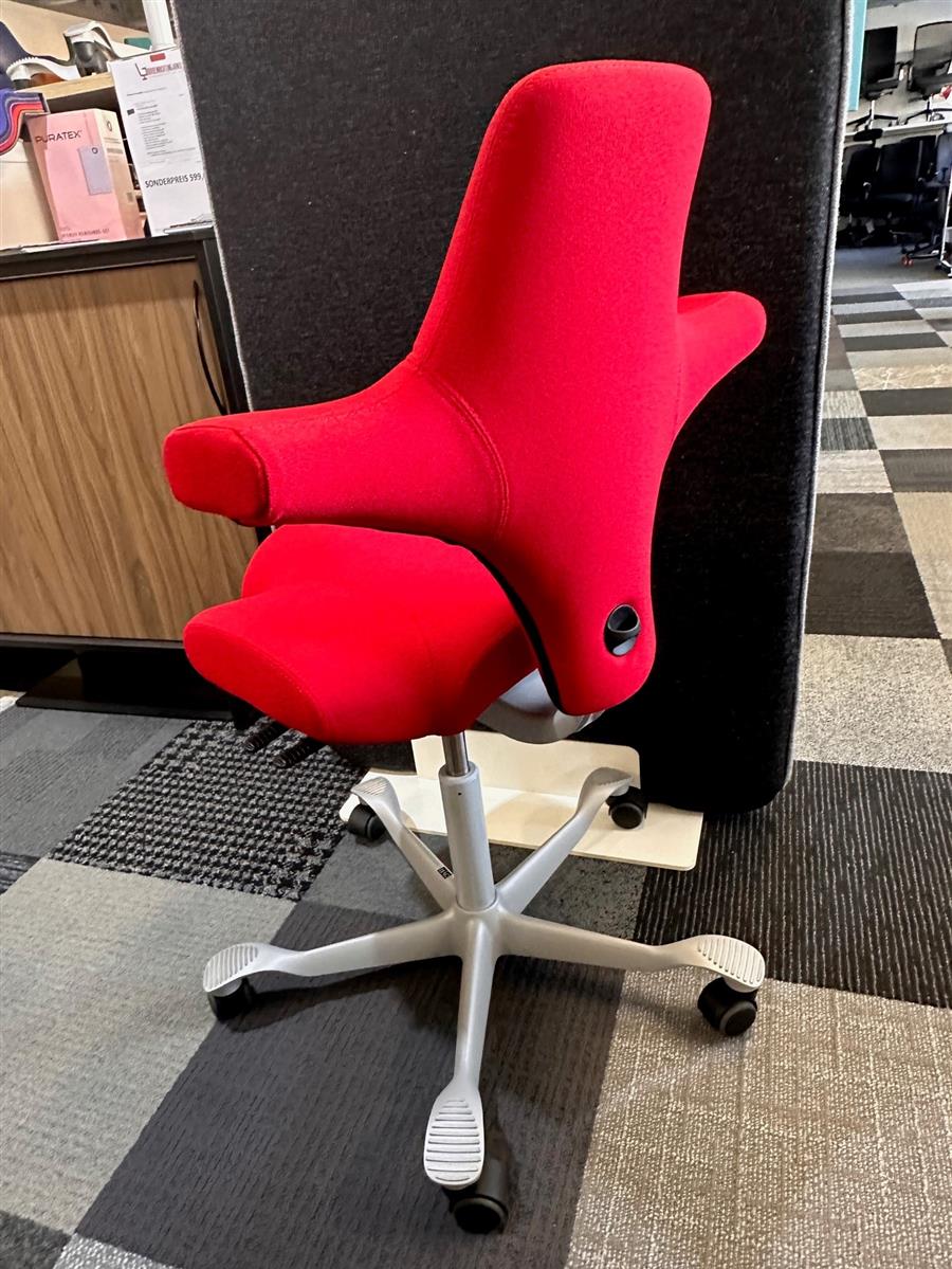 HAG Capisco Xtreme Rot Drehstuhl Ausstellungsstück