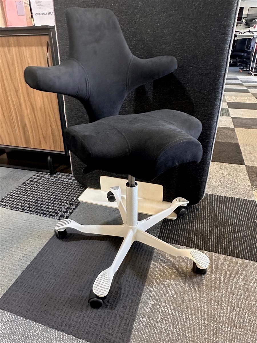 HAG Capisco Comfort Schwarz Drehstuhl Ausstellungsstück