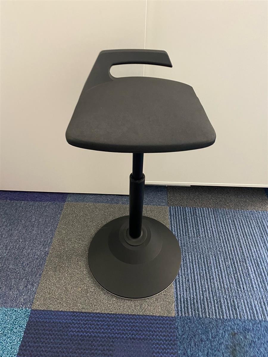 Aeris Muvman Industrie Schwarz Kunstleder Ausstellungsstück